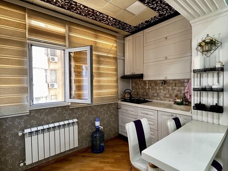 2-room apartment, 67 m², 8 Noyabr: 230 000 ₼ 5