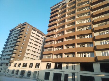 3 otaqlı yeni tikili - Gəncə - 129 m²