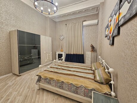 Elan №6362588 - Bakı, İçəri Şəhər m., 2 otaqlı, 102 m², 2/4 mərtəbə