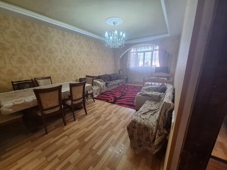 Elan №6362613 - Gəncə, Gəncə, 3 otaqlı, 75 m², 5/5 mərtəbə