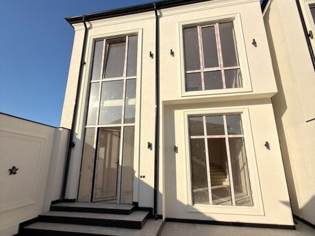4 otaq · 130 m²