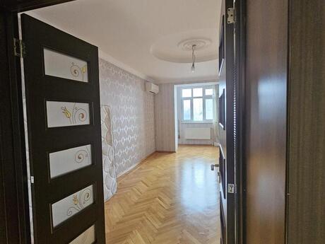 3 otaqlı köhnə tikili - Elmlər Akademiyası m. - 87 m²