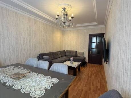 5-комн. вторичка - м. Ахмедлы - 120 м²