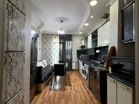 5-комн. вторичка - м. Ахмедлы - 120 м²