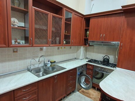 Kirayə 3 otaqlı mənzil, 120 m², Sahil: 1 600 ₼/ay 2