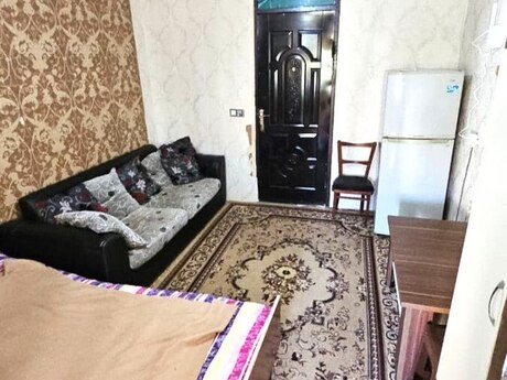 Объявление №6362842 - Баку, м. Халглар Достлугу, 1-комн., 30 м², 4/5 этаж