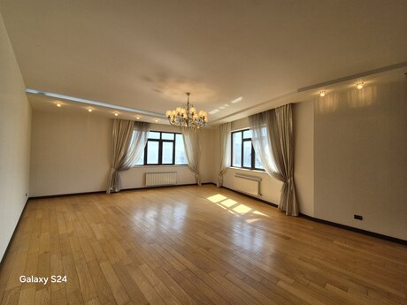 Elan №6362860 - Bakı, Nəsimi r., 4 otaqlı, 190 m², 10/18 mərtəbə