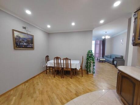 2-room apartment, 65 m², Şah İsmayıl Xətai: 240 000 ₼ 5