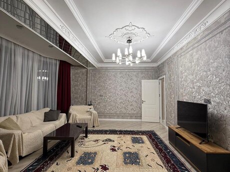2-room apartment for rent, 106 m², 8 Noyabr: 900 ₼/mo 5
