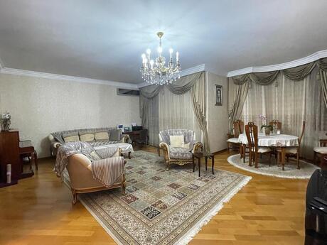 Elan №6362996 - Bakı, Elmlər Akademiyası m., 3 otaqlı, 163 m², 8/19 mərtəbə