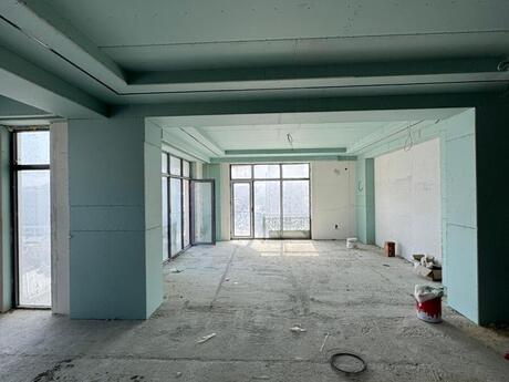 4-комнатная квартира, 322 м², Elmlər Akademiyası: 1 200 000 ₼ 4