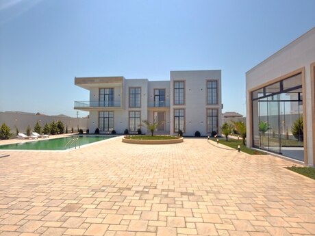 5 otaq · 570 m²