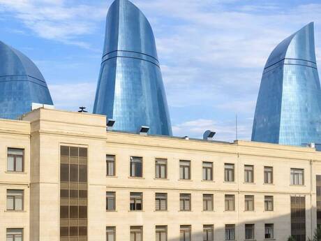 Elan №6363155 - Bakı, İçəri Şəhər m., 3 otaqlı, 90 m², 4/9 mərtəbə