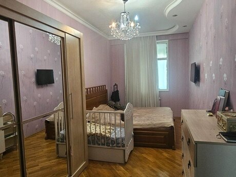 3 otaqlı mənzil, 127 m², 20 Yanvar: 283 000 ₼ 5