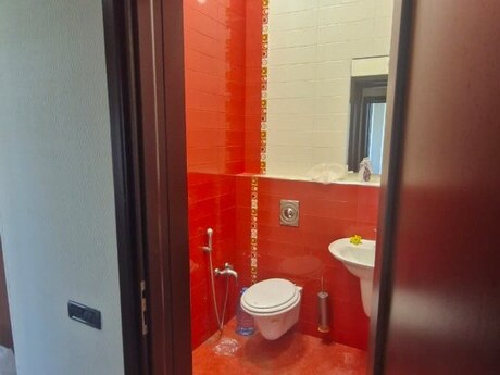 4-комн. офис - м. Низами - 250 м²