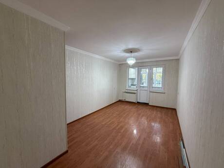 2 otaqlı köhnə tikili - Xalqlar Dostluğu m. - 40 m²