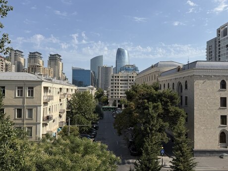 Объявление №6363378 - Баку, м. 28 мая, 3-комн., 80 м², 4/5 этаж