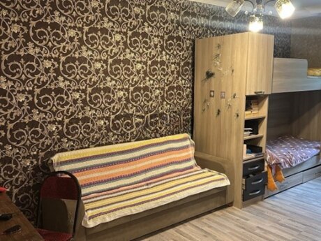 2 otaqlı köhnə tikili - Azadlıq Prospekti m. - 70 m²