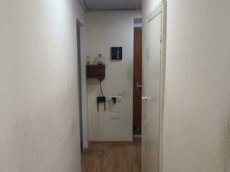 1 otaqlı köhnə tikili - İnşaatçılar m. - 30 m²