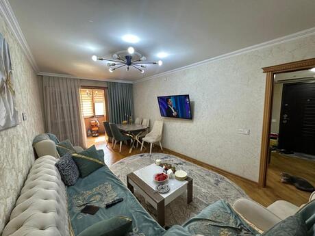 Elan №6363587 - Bakı, Neftçilər m., 4 otaqlı, 70 m², 4/5 mərtəbə