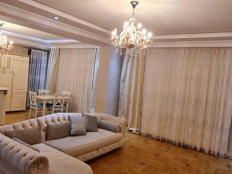 3-комн. новостройка - Наримановский  р. - 160 м²