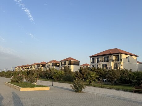 Elan №6363635 - Bakı, Buzovna q., 2 otaqlı, 53 m², 1/4 mərtəbə