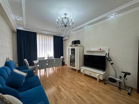 3-комн. новостройка - м. Кара Караев - 104 м²