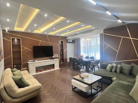 Elan №6363754 - Bakı, Neftçilər m., 3 otaqlı, 143 m², 2/17 mərtəbə