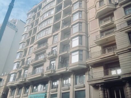 Elan №6363710 - Bakı, İçəri Şəhər m., 4 otaqlı, 207 m², 5/9 mərtəbə