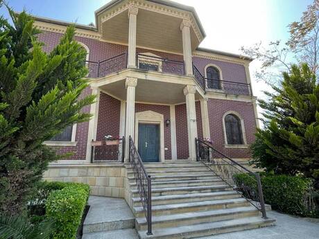 5 otaqlı həyət evi/bağ evi - Mərdəkan q. - 464 m²
