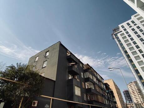 2 otaqlı köhnə tikili - Elmlər Akademiyası m. - 60 m²