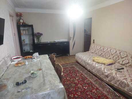 Elan №6364032 - Bakı, Elmlər Akademiyası m., 2 otaqlı, 60 m², 3/5 mərtəbə