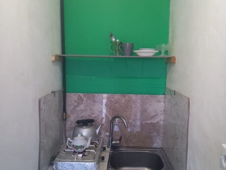 1 otaqlı həyət evi/bağ evi - Bakıxanov q. - 30 m²