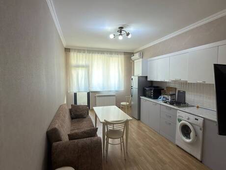 Elan №6363928 - Bakı, Şah İsmayıl Xətai m., 2 otaqlı, 70 m², 3/17 mərtəbə