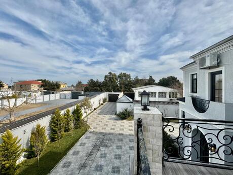 8 otaqlı həyət evi/bağ evi - Bilgəh q. - 280 m²