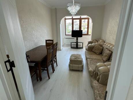 2 otaqlı köhnə tikili - Müşfiqabad q. - 55 m²