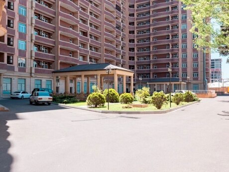 Продаётся 3-комнатная квартира в новостройке, ЖК Crown City Residence, 130 м², 495 000 AZN, фото 3 / 12