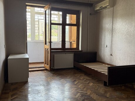 3 otaqlı köhnə tikili - Nəsimi m. - 76 m²