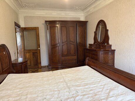 3 otaqlı köhnə tikili - Nəsimi m. - 76 m²