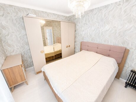 2 otaqlı köhnə tikili - Memar Əcəmi m. - 67 m²