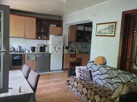 3 otaqlı köhnə tikili - Binəqədi r. - 65 m²