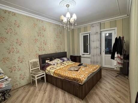 Azadlıq Prospektidə 4 otaqlı köhnə tikili mənzil satılır, 120 m², 275 000 AZN, şəkil 2 / 12