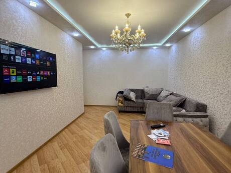 2-room apartment, 75 m², 8 Noyabr: 235 000 ₼ 3