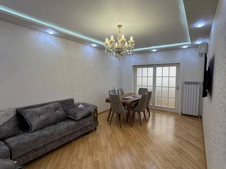 2-room apartment, 75 m², 8 Noyabr: 235 000 ₼ 5