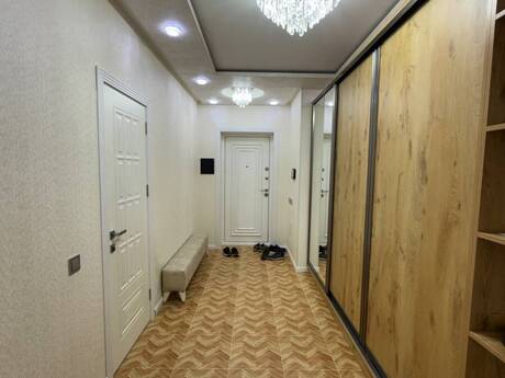 2-room apartment, 75 m², 8 Noyabr: 235 000 ₼ 2