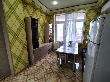 Объявление №6364335 - Баку, м. Халглар Достлугу, 2-комн., 75 м², 18/19 этаж