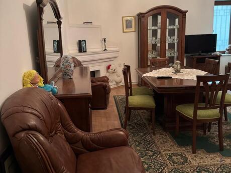 3 otaqlı həyət evi/bağ evi - İçəri Şəhər m. - 141 m²