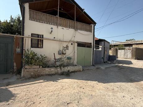 5 otaqlı həyət evi/bağ evi - Zığ q. - 200 m²