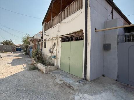 5 otaqlı həyət evi/bağ evi - Zığ q. - 200 m²