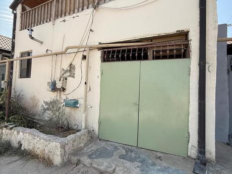 5 otaqlı həyət evi/bağ evi - Zığ q. - 200 m²